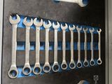 a picture of a set of wrenches in a box