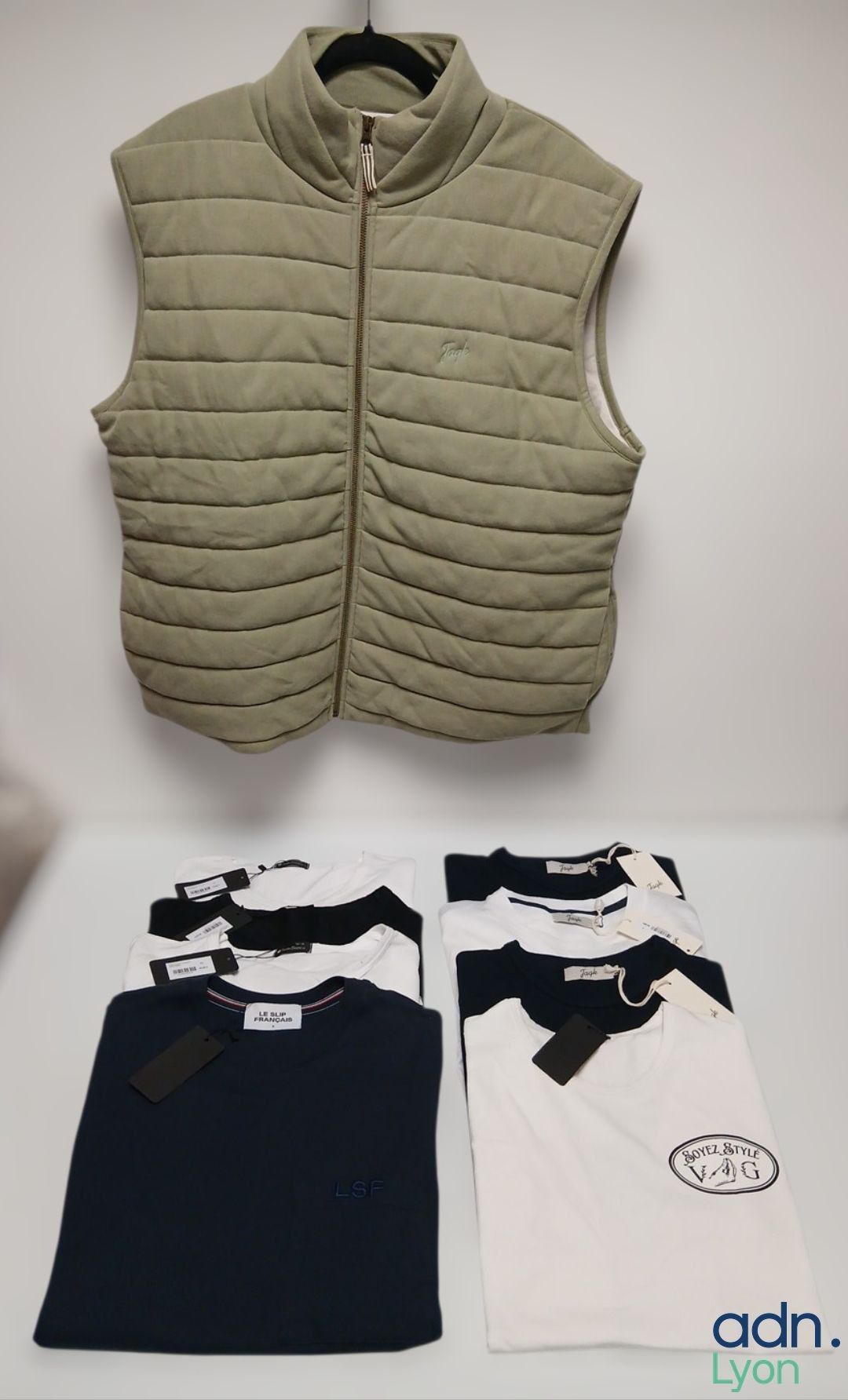 Objets d'art & Curiosités