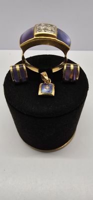 Parure OR, pierres et petits diamants, comprenant une bague,…