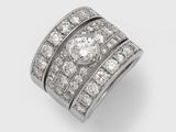 une bague en diamant et plaquée platine, signée Van Cleef