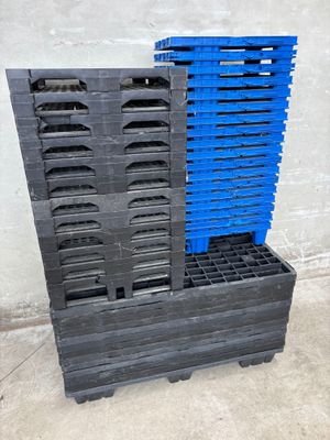 (x42) Palettes PVC. Palette 80x120 / demi palettes / 1/4 de …