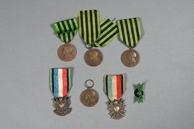 FRANCE. Guerre 1870/1871. Décorations : Médailles commémorat…
