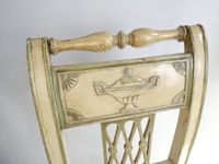 Paire de chaises de style Directoire en hêtre peint vert et … (photo 6)