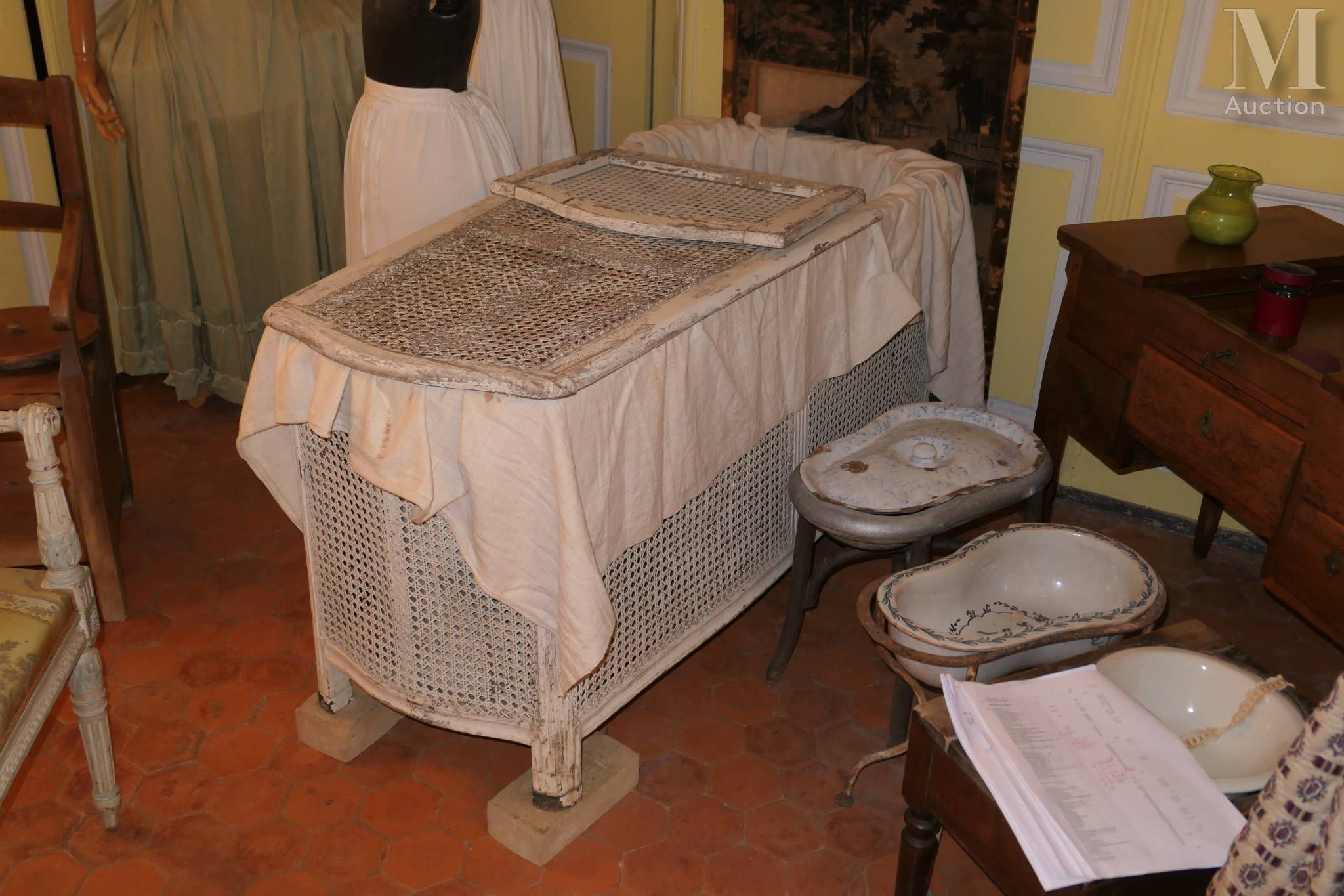 Objets d'art & Curiosités