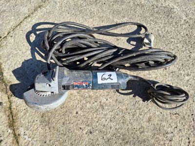 Disqueuse BOSCH réf: GWS 1000 avec rallonge électrique - Photo 1