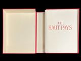un livre ouvert sur lequel sont inscrits les mots « le haut days »