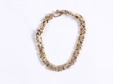 chain link bracelet in gold