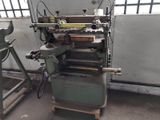 une image d'une machine dans une usine
