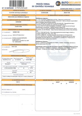 un gros plan d'un document portant un code-barres