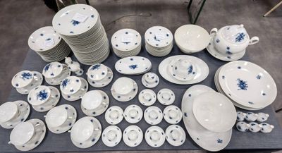 Bjørn Wiinblad pour Rosenthal, 1960s, service de table fleur…