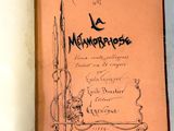 un livre sur lequel figure le dessin d'un pistolet
