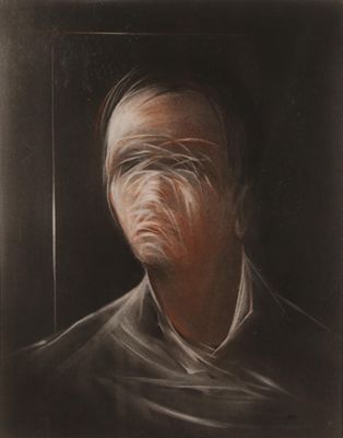 portrait d'un homme en chemise blanche sur fond noir
