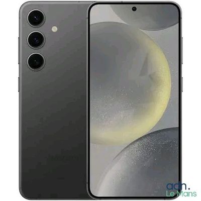 l'arrière d'un iPhone 11 noir muni d'un appareil photo