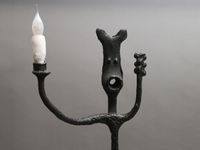 Michel FROMENT (né en 1951) Lampadaire "Petit cochon" en mét… (photo 2)