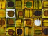 une photo d'une photo d'un mur composé de carrés