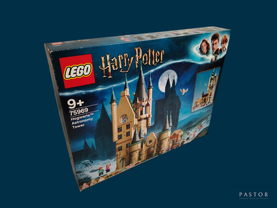 une boîte de Lego « Harry Potter » représentant le château de Poudlard