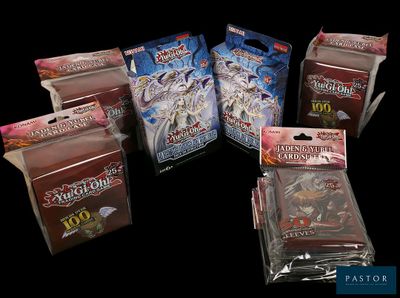 beaucoup de cartes contenues dans le paquet