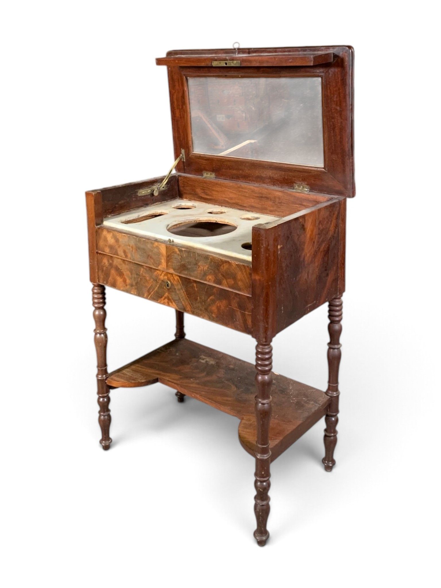 Meuble de toilette en acajou, placage d'acajou, ouvrant par …