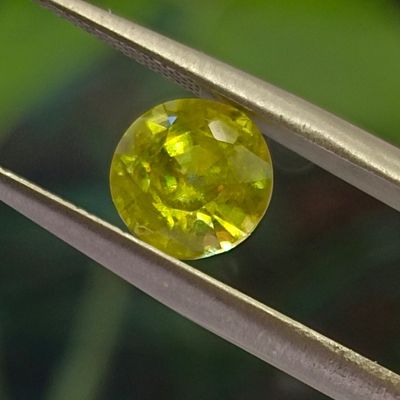 SPHENE NATURELLE - Provenance MADAGASCAR - 1.