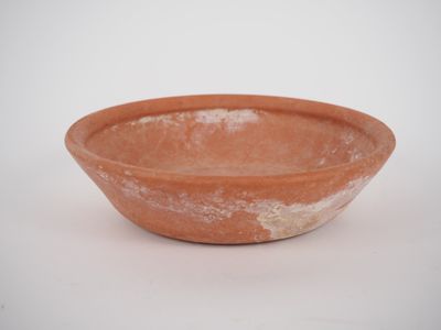 Céramique sigillée. Plat à rebord. Afrique du Nord. D. 17 cm… - Photo 1