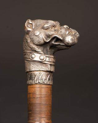 Canne à fut en rondelles de corne, pommeau en bronze argenté… - Photo 1