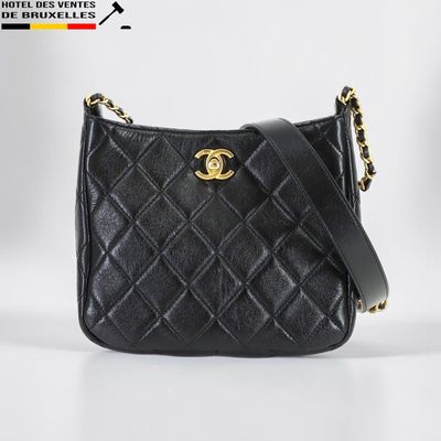 sac à bandoulière Chanel en cuir d'agneau matelassé noir