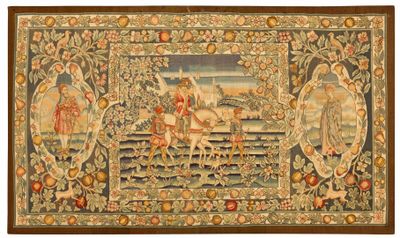une tapisserie ancienne représentant un homme à cheval