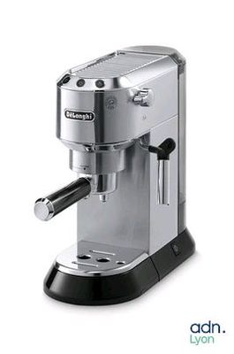 Machine à café - DELONGHI - EC680M ULTRA COMPACT - Retour SA…
