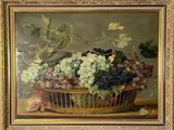 une peinture à l'huile représentant des raisins dans une corbeille posée sur une table