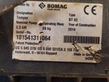 a label on the back of a machine that says bomag