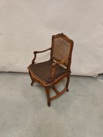 Fauteuil en bois mouluré et sculpté à fond de canne , piètem… (photo 2)