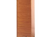 une image représentant une grande armoire en bois dotée d'une porte