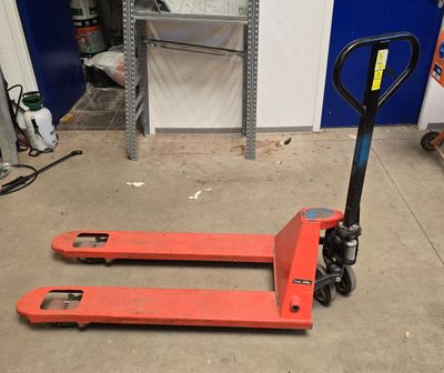 Transpalette NOBLELIFT, 2,5 T - A enlever dans les environs …