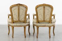 Deux fauteuils « cabriolet », sculptés et patinés, style Lou… (photo 6)