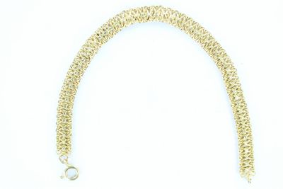 bracelet à chaîne plaqué or avec un fermoir et un fermoir