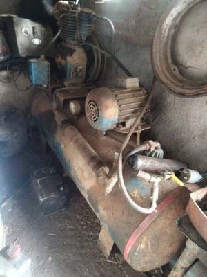 Compresseur Vente sur désignation - se trouve dans le Centre… - Photo 1