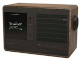une image représentant une radio en bois équipée d'une horloge