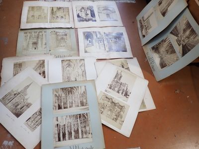 Lot de 11 photographies : cathédrales, dont celle d'Albi et …