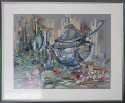 tableau représentant une nature morte avec une théière en argent et une bouteille de vin posées sur une table