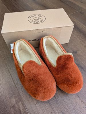Paire de charentaises de marque CHAUSSE MOUTON