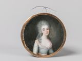 un portrait miniature représentant une femme en robe bleue