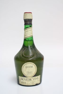 a bottle of wine that is sitting on a table