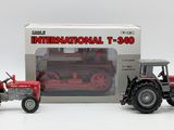 international f - 940 tractor and trailer with box
