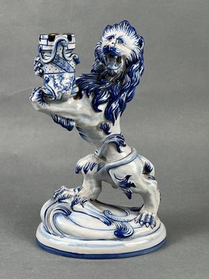 Emile GALLE (Lorraine). Lion héraldique en faïence émaillée … - Photo 1