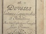 un vieux livre écrit posé sur une table