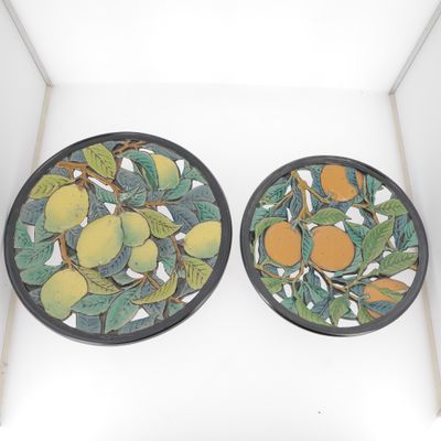 GIRAUD Deux plats en céramique ajourée et émaillée polychrom…