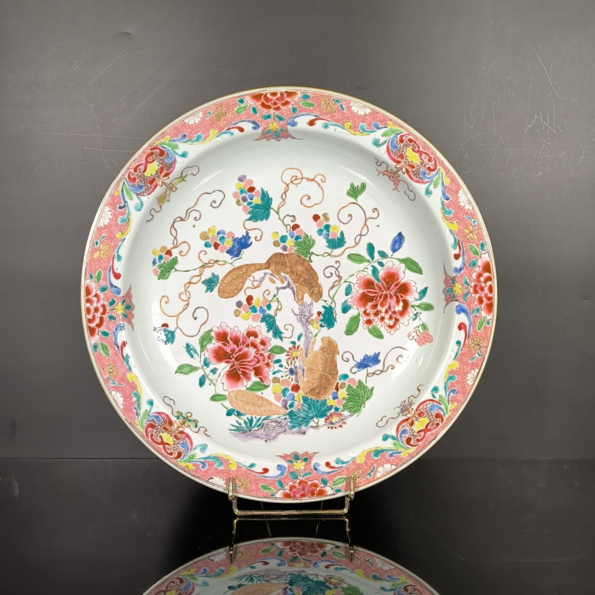 Objets d'art & Curiosités