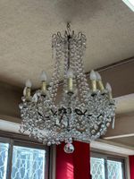 Lustre en bronze à riche décor de pampilles et enfilages de …