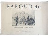 un vieux livre sur lequel figure la photo d'un groupe d'hommes à cheval