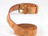 Ceinture Louis Vuitton en cuir beige avec motif Monogram